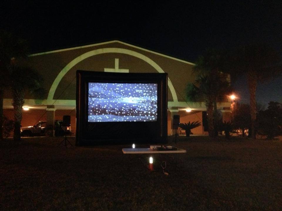outdoor movie nights